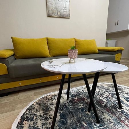 Comfort Apartment City Center Tirana Kültér fotó