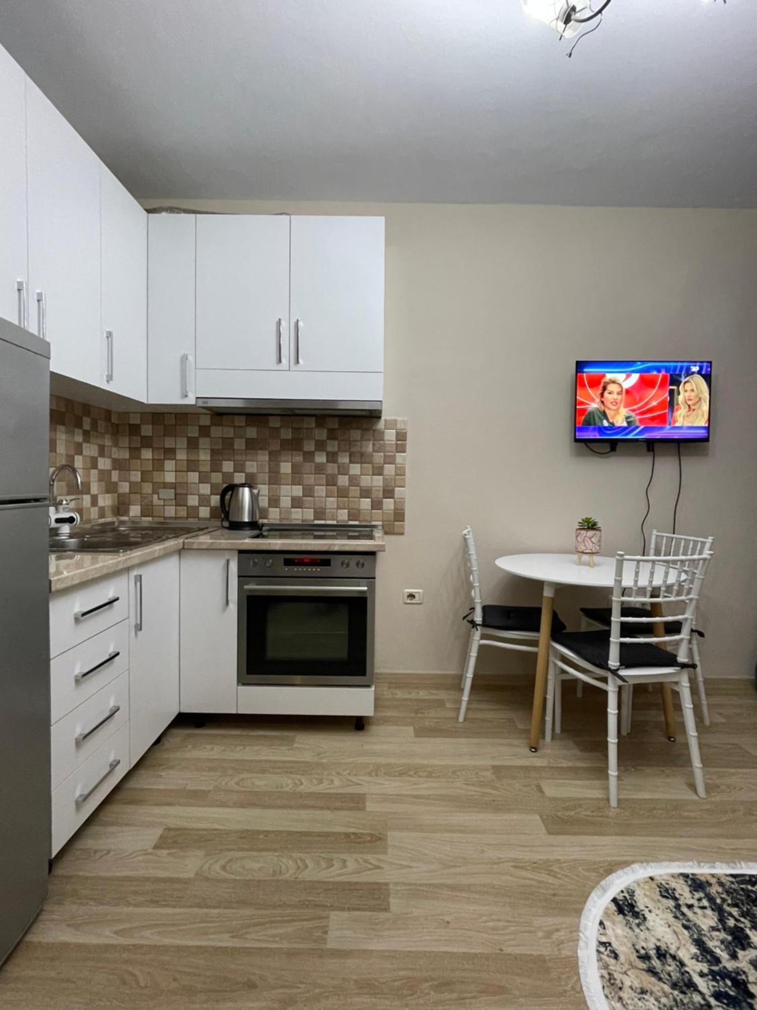 Comfort Apartment City Center Tirana Kültér fotó